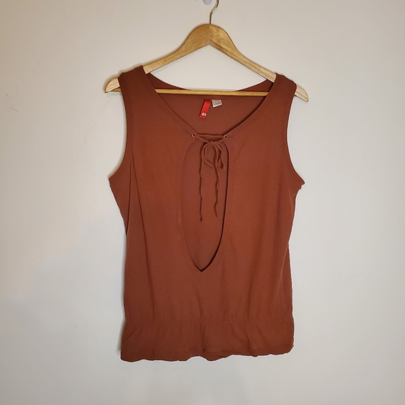 Copper Brown Sleeveless Open Front Window Top with String Enclosure - Picture 6 of 11